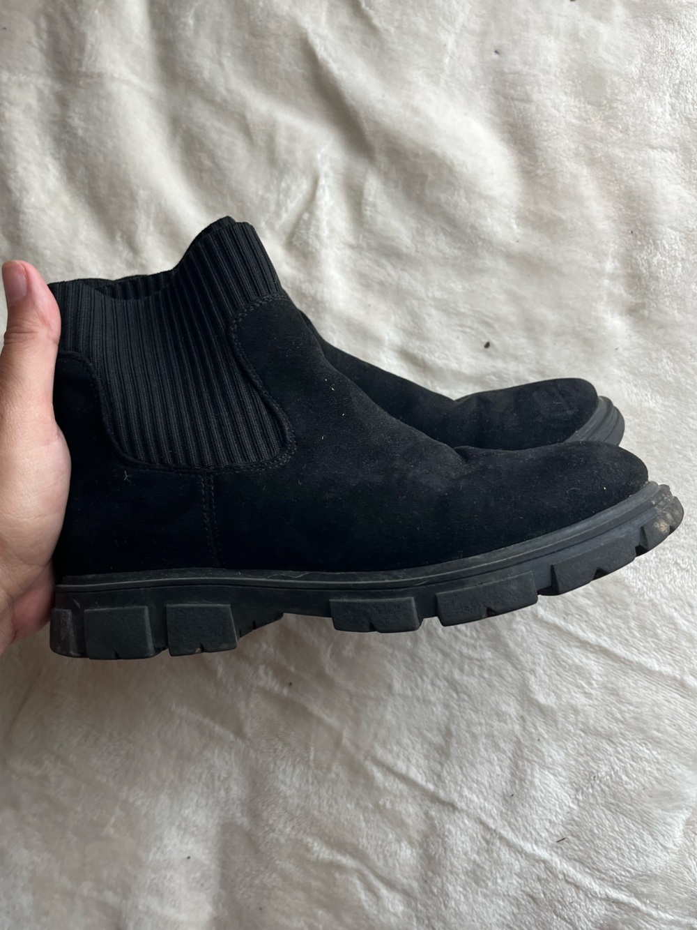 Kids Black Chelsea Boot with Ribbed Ankle